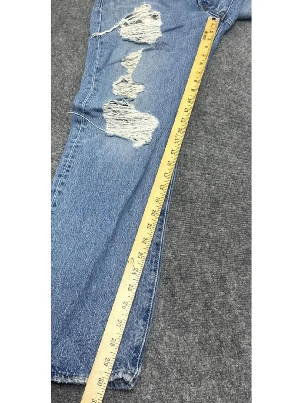 Levis 501 Jeans Mens 36x32 Button Fly Distressed Faded Medium Wash Blue Denim